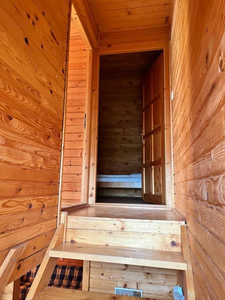 Almos Apartman Balatonfenyves Exteriör bild